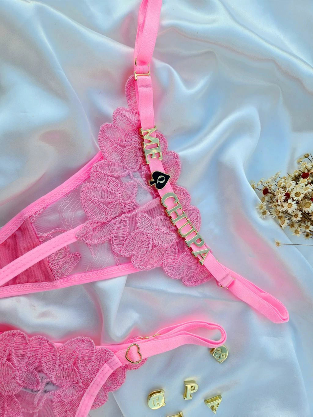 CALCINHA ROSA PANTERA PÉTALA FIO PERSONALIZÁVEL (NÃO ACOMPANHA LETRAS)